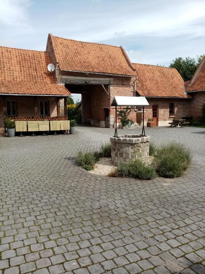 Gîte de la Noyelle à Sainghin en Mélantois Esterno foto
